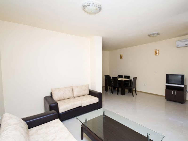 Menada Green Hills Apartments Sozopol Esterno foto