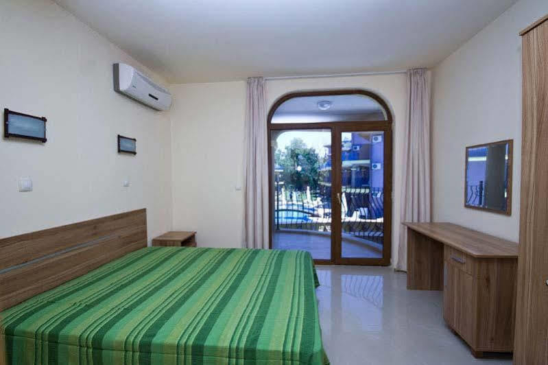 Menada Green Hills Apartments Sozopol Esterno foto