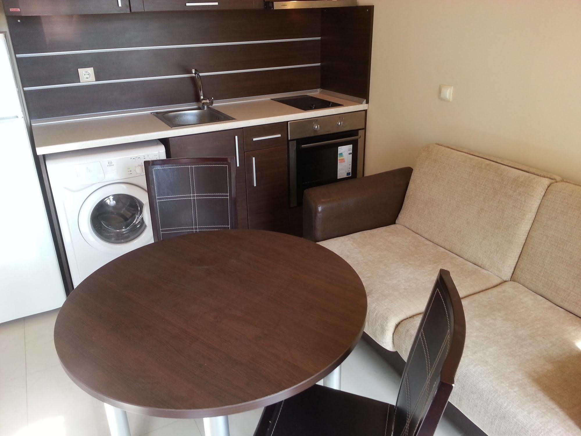 Menada Green Hills Apartments Sozopol Esterno foto