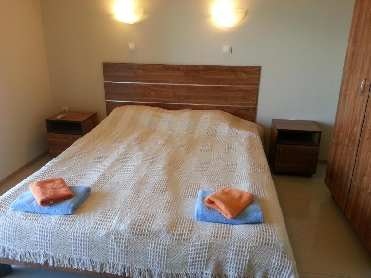 Menada Green Hills Apartments Sozopol Esterno foto